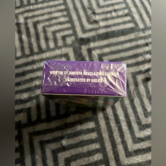 WITCH LOT Hocus Pocus: The Official Tarot Deck: Tarot Cards & Tarot How to Guide - Picture 4 of 7